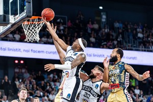 VIDEO | UBT Cluj - Reyer Venezia 98-92. Victoria care aduce liniştea în tabăra campioanei României