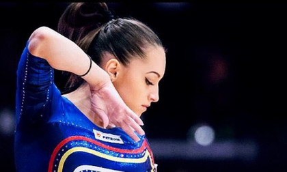 Larisa Iordache, medalie de aur la bârnă şi argint la sărituri, în cadrul europenele de gimnastică. Reacţia emoţionantă a sportivei