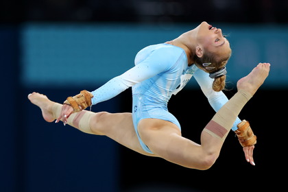 Sabrina Voinea, prima la sol şi a doua la bârnă, în calificările Cupei Mondiale de la Doha