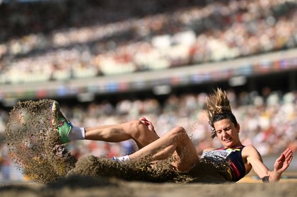 Rezultat COLOSAL pentru atletismul românesc! Alina Rotaru-Kottmann, bronz la săritura în lungime, la mondialele de la Budapesta
