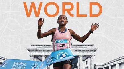 Atleta etiopiană Tigist Assefa a câştigat maratonul de la Berlin şi a stabilit un record mondial