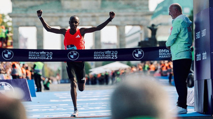 Kenyanul Sabastian Sawe a câştigat maratonul de la Berlin. Timpul a fost excelent
