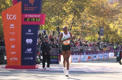 Kenya a câştigat maratonul de la New York atât la masculin, cât şi la feminin