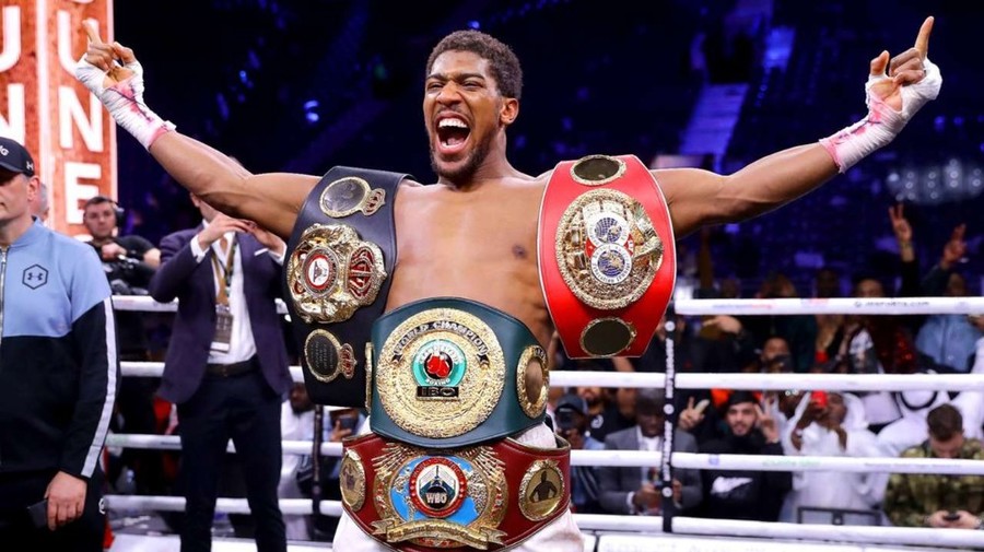 Anthony Joshua l-a făcut KO pe Kubrat Pulev! Ce meci se preconizează pentru pugilistul britanic