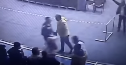 VIDEO ǀ Un tânăr pugilist acuză un antrenor de agresiune. Cum se apără tehnicianul acuzat că i-a spart elevului său arcada
