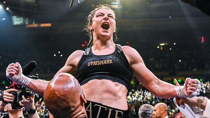 Pentru prima dată în istorie, capul de afiş al unei gale găzduite de ”Madison Square Garden” a fost un meci feminin de box