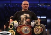 Ucraineanul Oleksandr Usyk renunţă la cele trei centuri mondiale la categoria grea