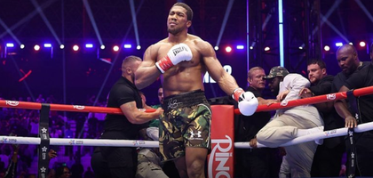 Anthony Joshua l-a învins pe albanezul Kristian Prenga prin KO în runda a doua