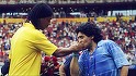 VIDEO EXCLUSIV ǀ Sărutul care a rămas în istoria fotbalului! Ce a simţit Ronaldinho când Maradona i-a oferit omagiul suprem
