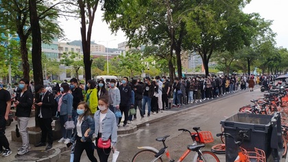 Noi restricţii dure în lupta cu pandemia COVID-19! Ce au decis francezii