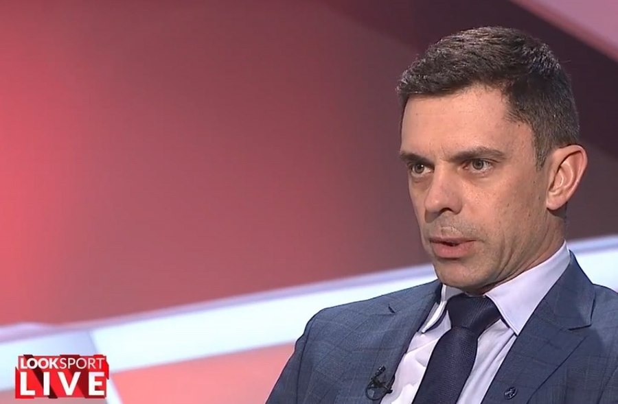 VIDEO ǀ Ministrul demis al Sportului, apel la vaccinare. El spune că a fost aproape să-şi piardă tatăl din cauza Covid-19