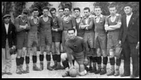 //i0.1616.ro/media/581/3142/38224/21570029/3/romania-team-group-for-the-1930-world-cup-finals-1.jpg