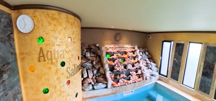 Experienţe complete de ziua îndrăgostiţilor: masaje şi băi în vin şi lapte