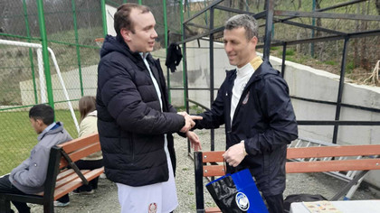 ”Tili-gol” s-a întors la şcoală! Vizită specială a lui Cosmin Tilincă la Şcoala Gimnazială ”Tamas Gyula” din Mera