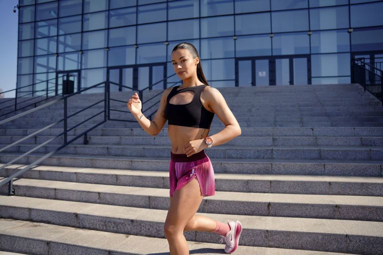 Sportiva Lavinia Farc, despre noul HUAWEI WATCH GT Running 2: „Feedback-ul instant pe care îl am mă ajută să rămân în zona corectă de efort”