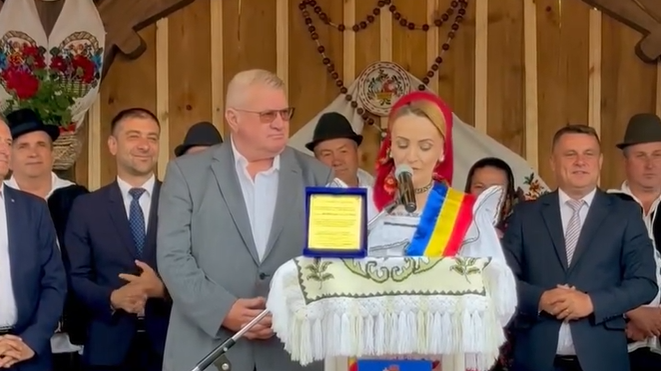 Iuliu Mureşan a devenit cetăţean de onoare al localităţii în care a copilărit