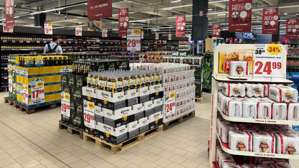 //i0.1616.ro/media/581/3142/38224/22475015/8/targul-de-bere-auchan-8.jpg