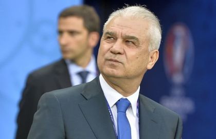 EXCLUSIV | Anghel Iordănescu împlineşte 71 de ani. Un fost elev a ţinut să îi transmită cele mai frumoase gânduri