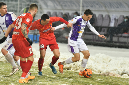 VIDEO | Toni Petrea, nemulţumit că meciul cu FC Argeş n-a fost amânat! “Nu se putea juca fotbal”