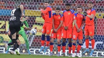 VIDEO ǀ FCSB a câştigat cu mari emoţii în faţa Chindiei! „Roş-albaştrii” au revenit după ce au fost conduşi cu 2-0. Trupa lui Săndoi, gol anulat în 90+4