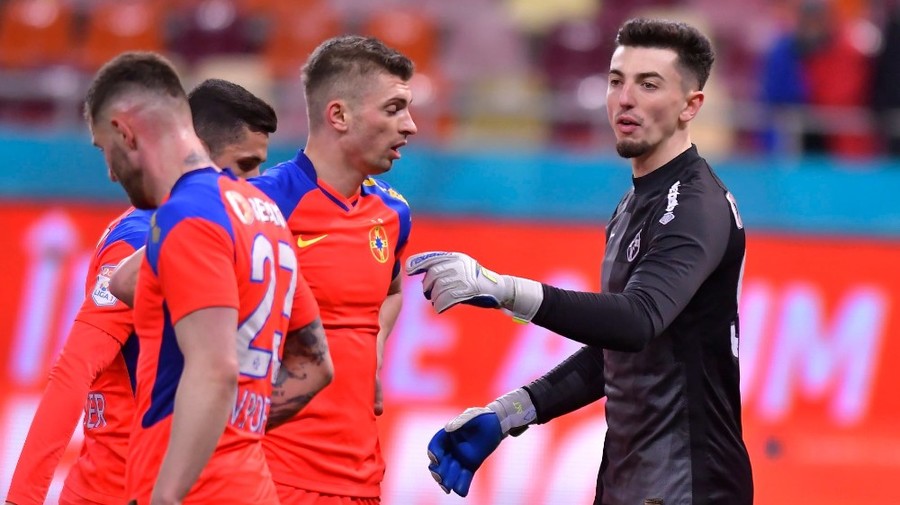 Aşa a ajuns Andrei Vlad să fie varianta a doua la FCSB. Explicaţiile lui Mihai Stoica 


