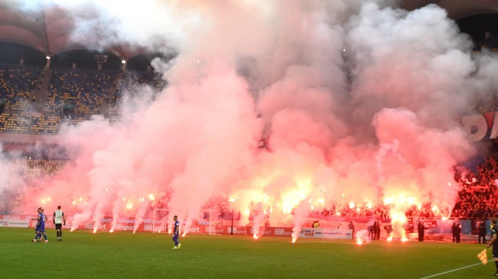 Gigi Becali, deranjat de incidentele de la Dinamo - CSA Steaua.” Vrei grenade şi fumigene, du-te în Ucraina!”