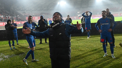 Dinamo e capitol închis pentru Deian Sorescu. A celebrat cu galeria lui FCSB, după succesul de la Sibiu