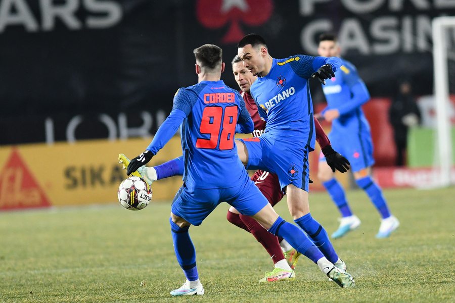 FCSB poate da lovitura! Patronul unei formaţii din Superligă i-a propus lui Gigi Becali trei fotbalişti
