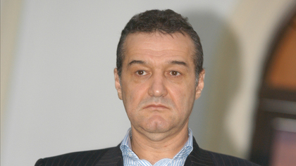 Gigi Becali s-a săturat după meciul cu CFR: ”Mă las de fotbal, îmi iau banii şi gata!”