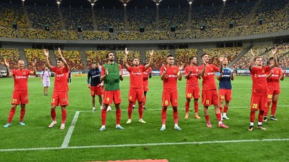 Supriză mare! S-a aflat cine este liderul din vestiarul FCSB-ului: ”La antrenamente îi aşază în teren”