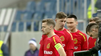 VIDEO ǀ FCSB, repriză slabă cu FCU Craiova. Gigi Becali i-a scos la pauză pe jucătorii pe care nu îi are la inimă