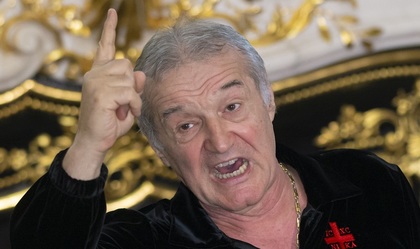 Gigi Becali a intrat în direct şi a explicat schimbarea lui Radaslavescu. ”Îmi permite regulamentul? Lasă, mă, înjurătura!”