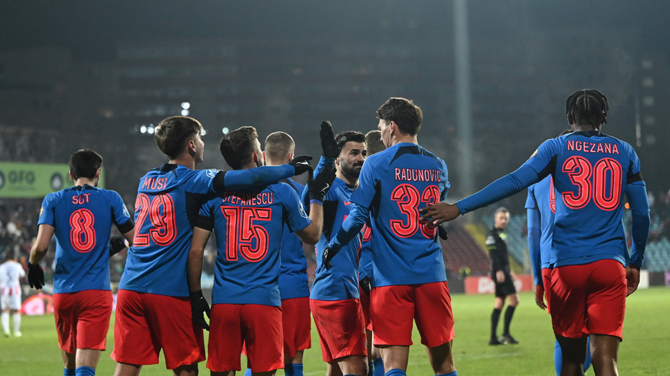 //i0.1616.ro/media/581/3142/38227/21856111/1/otelul-galati-fcsb-superliga-superbet-2-12-2024.jpg