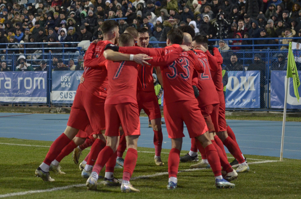 //i0.1616.ro/media/581/3142/38227/21891301/1/poli-iasi-fcsb-superliga-superbet-23-12-2024-1.jpg