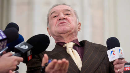 Becali nu a stat la discuţii cu doi titulari de la FCSB, după meciul contra CFR-ului: ”Mă, ce cauţi acolo? Ce treabă ai tu să te duci acolo?” | EXCLUISV
