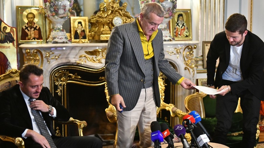 Totul a fost stabilit! Becali a făcut anunţul despre jucătorul pentru care a insistat la FCSB: ”Îi dau 20 de mii pe lună!”

