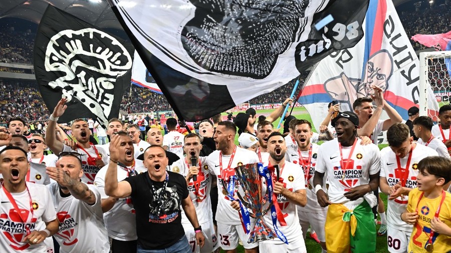 Se anunţă nebunie pe Arena Naţională! În doar o oră, FCSB a vândut un număr fabulos de bilete pentru meciul cu Universitatea Craiova, unde va primi titlul de campioană: „Până mâine e sold-out!” | EXCLUSIV