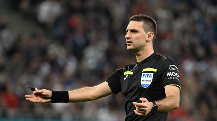 Rareş George Vidican va arbitra FCSB – Universitatea Craiova. După meci, echipa bucureşteană va sărbători câştigarea titlului
