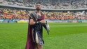 FCSB, intrare de gală pe Arena Naţională! Cum au apărut pe gazon îmbrăcaţi fotbaliştii lui Becali | VIDEO

