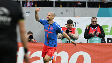 FCSB a deschis scorul pe Arena Naţională, după ce VAR le-a anulat oltenilor golul | VIDEO

