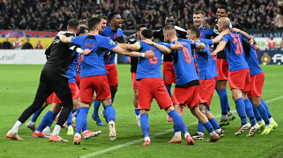 FCSB ar putea suferi o plecare surprinzătoare. ”Nu pot să o refuz”
