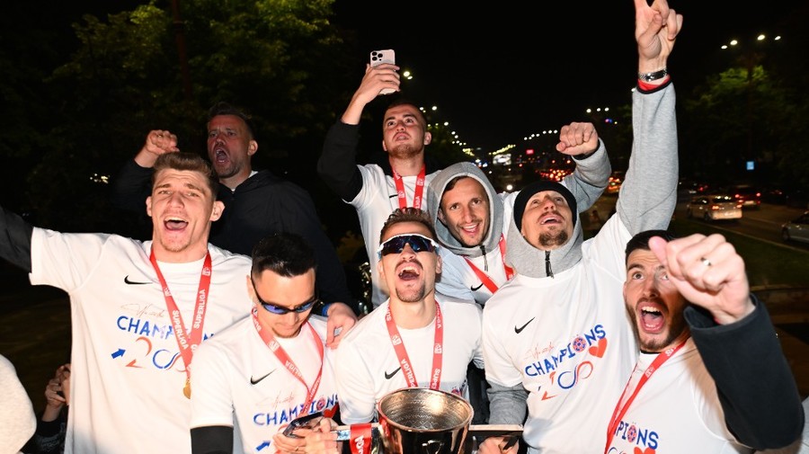 Un jucător de la FCSB „l-a pus pe jar” pe MM Stoica! Oficialul campioanei nu a mai suportat şi a anunţat măsuri radicale la echipă: „O să pun amendă. Hai, mă, lăsaţi-mă în pace!” | VIDEO EXCLUSIV