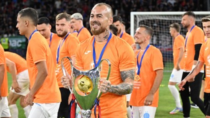 Gigi Becali a făcut anunţul! Cât va lipsi Denis Alibec de pe gazon: „A fost lovit” | EXCLUSIV