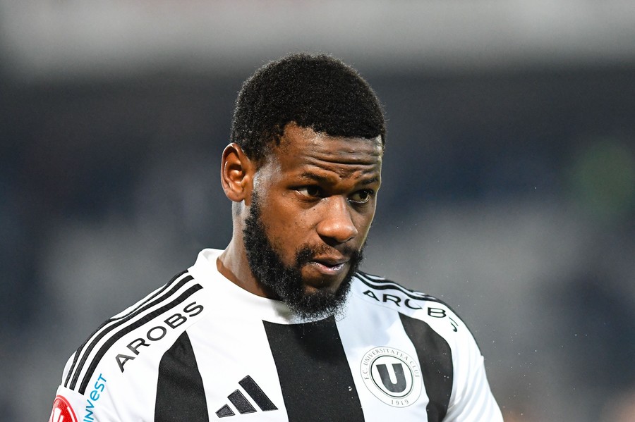 Thiam, ademenit cu un salariu uriaş de FCSB. Gigi Becali a băgat mâna adânc în buzunar