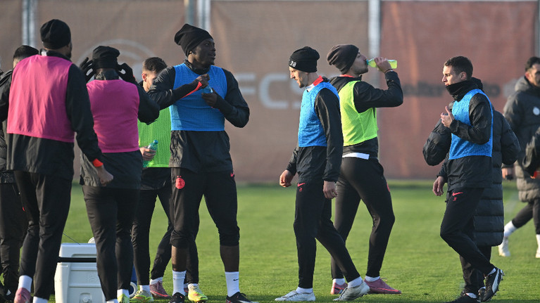 Schimbări importante în echipa de start a celor de la FCSB. Doi jucători sunt OUT 