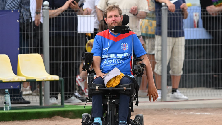 FCSB a făcut un gest impresionant de ziua lui Mihai Neşu!