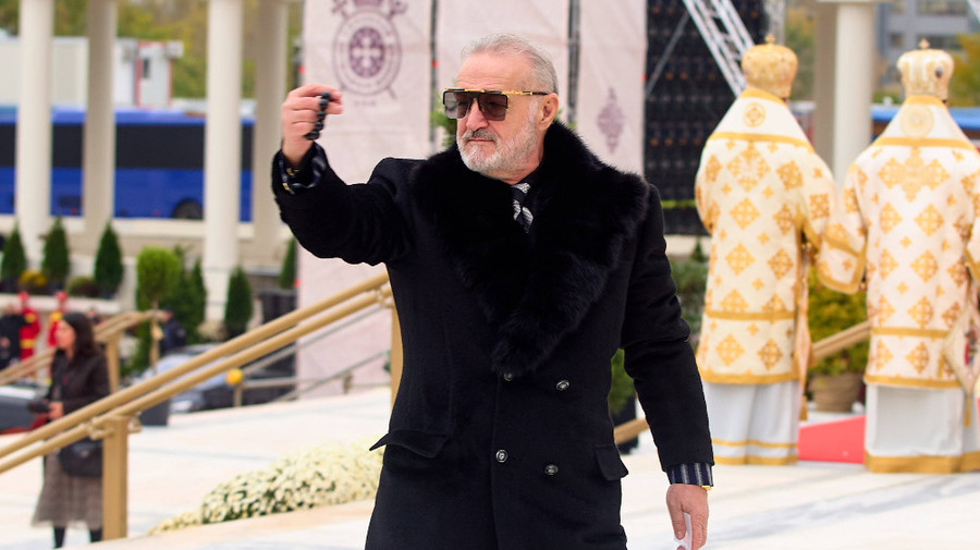 Probleme de sănătate pentru Gigi Becali în ziua de Paşte! Belelele se ţin scai de latifundiar