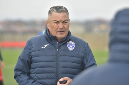 Ilie Stan vorbeşte despre ”amatorism” şi ”debandadă” la FCSB: ”Ştiţi de ce a plecat Rădoi?”


