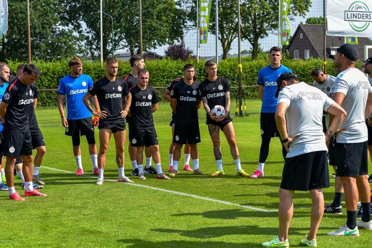 Rădoi forţează transferul unui titular de la FCSB! Gigi Becali i-a setat deja preţul şi e gata să îl vândă