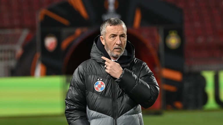 Tensiuni la FCSB! MM Stoica, deranjat de reacţia Peluzei Nord: "Nu mi se pare normal! Nu sunt de acord” | VIDEO EXCLUSIV